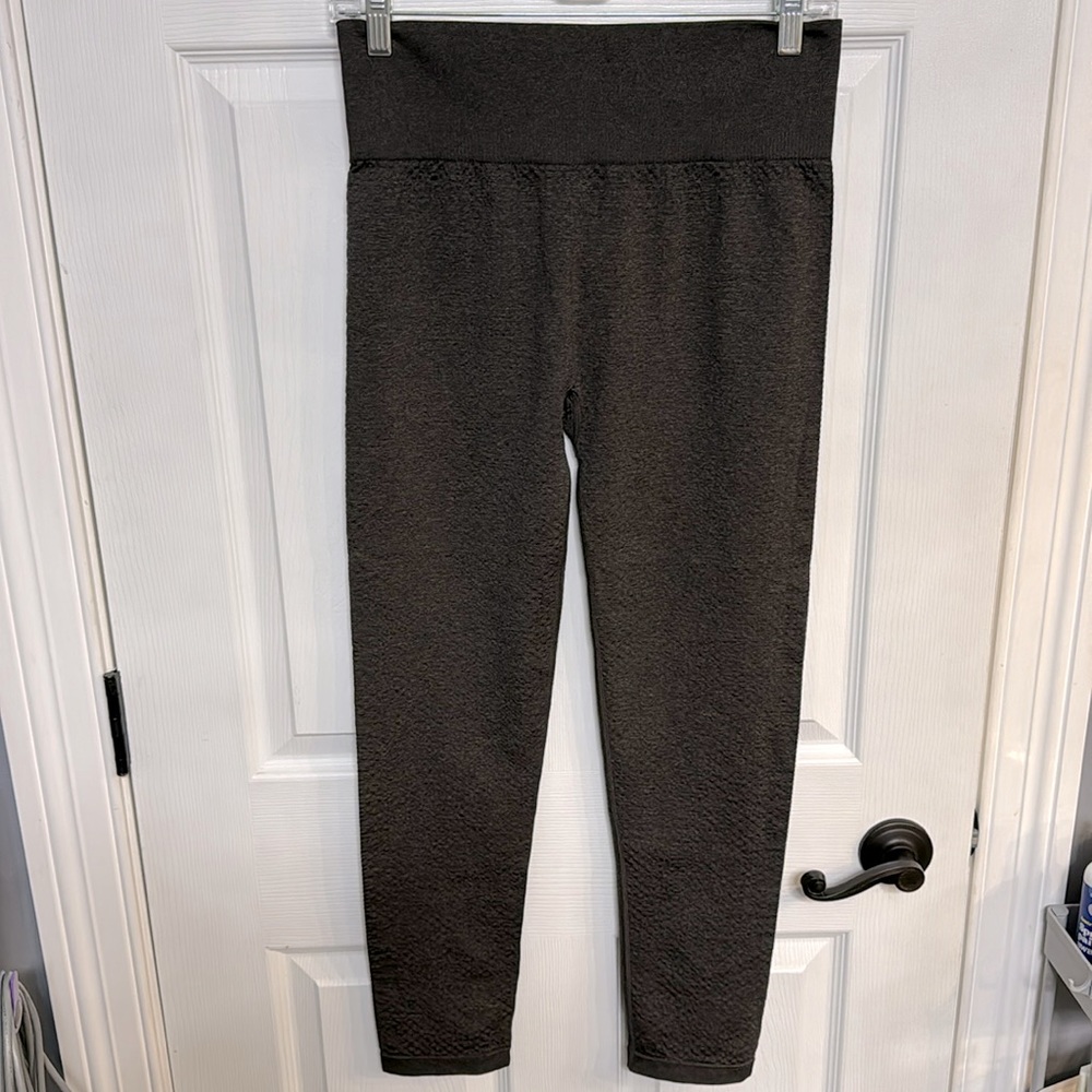 Athletic textured high waist ribbed leggings US M 8/10 charcoal grey new my